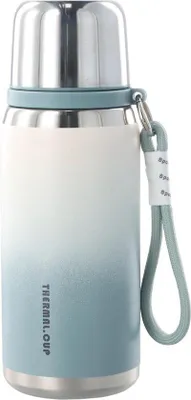 Produktbild von Famanu Thermosflasche 600 ml - Blau, isoliert und aus Edelstahl
