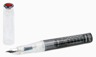 Image de Stylo plume à piston avec un mécanisme de remplissage simple