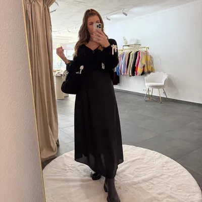 Produktbild von Satinrock Damen "Lou" Schwarz, langer Rock in Satinoptik, für Frauen Rock, Midirock, Damen Midi Satin rock, Gummizug am Bund, Elegant und Lässig Röcke