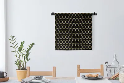 Produktbild von MuchoWow® Wandteppich Wandbehang Muster - Sechseck - Gold - Schwarz 60x60 cm Tapisserie Dekoration Wandtuch - Dekorationen - Wand Decke