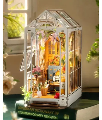 Produktbild von Bücherregal Miniatur Bausatz Holz Buchnook - LED-Beleuchtung - 20,3 x 10,9 x 24,1 cm - Für Erwachsene