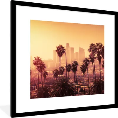 Produktbild von MuchoWow® Gerahmtes Poster Palme - Skyline - Sonnenuntergang - Architektur 40x40 cm - Poster mit Schwarzem Bilderrahmen Wandposter Rahmen Foto Bilder - Poster - Plakat im Rahmen
