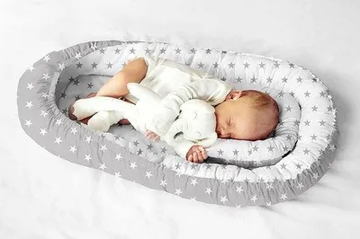 Productafbeelding van Famanu Babynest Cocoon - Grijs/Sterren