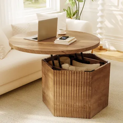 Produktbild von FABATO Couchtisch rund Ø 80 cm mit Liftfunktion, höhenverstellbar 50–61 cm, versteckter Stauraum und Trommelsockel in 3D-Rillenoptik, Natur