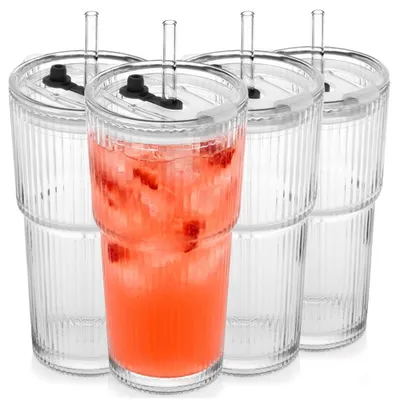 Immagine prodotto di Vilde | Set da 4 bicchieri 500 ml con coperchio e cannuccia - Vetro scanalato