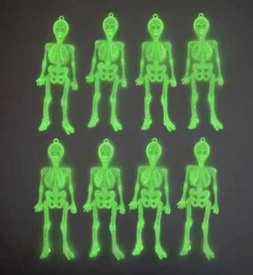 Produktbild von 8 Stück Deko Skelett Nachtleuchtend Halloween Karneval 16 cm Hoch Glow in the Dark