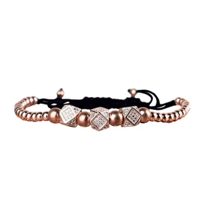 Immagine prodotto di Bracciale, perle e tre ciondoli - rosa