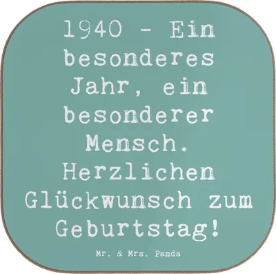Produktbild von Mr. & Mrs. Panda Untersetzer für Gläser Spruch 1940 Geburtstag - Meeresbrise - Geschenk, Tassenuntersetzer, Geburtstagsgeschenk, Design, Geschenke, Holzuntersetzer, Alter