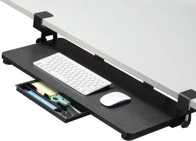 Produktbild von Unyqoos® Tastaturauszug 68×30 cm – ergonomische Ablage mit C‑Klemme, Metallrahmen, belastbar bis 5 kg, passt für Tische bis 4,5 cm, Büro & Homeoffice