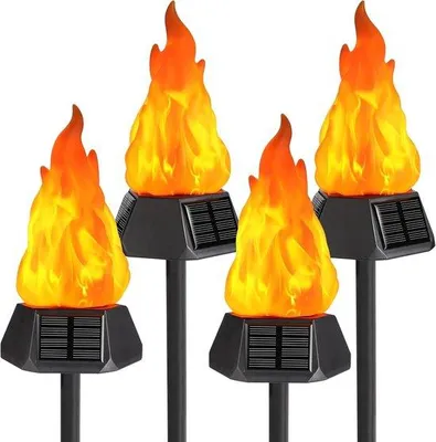 Obrázok produktu pre Sada dekorácií na Halloween s 4 realistickými solárnymi lampami na vonkajšie použitie s efektom plameňa – Vodoodolné solárne lampy vhodné na vonkajšie použitie, do záhrady alebo na dvor