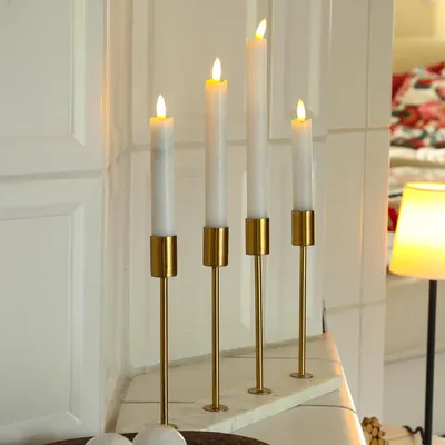 Produktbild von Stabkerzenhalter - Kerzenständer - Marmorplatte - 4 goldfarbene Kerzenhalterungen - H: 20cm - weiß