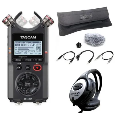 Zdjęcie produktu dla Rejestrator audio Tascam DR-40XP z zestawem akcesoriów do aparatu fotograficznego i słuchawkami