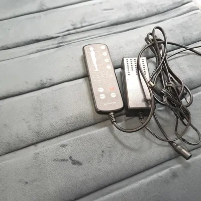 Produktbild von COMFIER Massagematte mit Wärmefunktion Vibrationsmassagematte 10 Motoren 2 Therapieheizkissen 5 Massage-Modi 3 Vibrationsstärken Entspannung