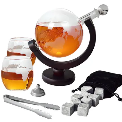 Produktbild von Dekanter + 2 Tassen Whiskey Set Erde Ball Shaped Dekanter 850ml