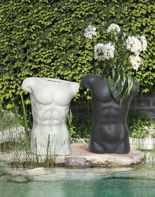 Produktbild von Gilde Fiberglas Pflanzgefäß Torso "Mann" VE 2 so 99360