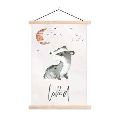 Produktbild von MuchoWow® Textilposter Zitate - Geliebt werden - Sprichwörter - Kind - Jungen - Mädchen - Aquarell 120x180 cm mit holzfarbenen Rahmen - Textil-Plakat