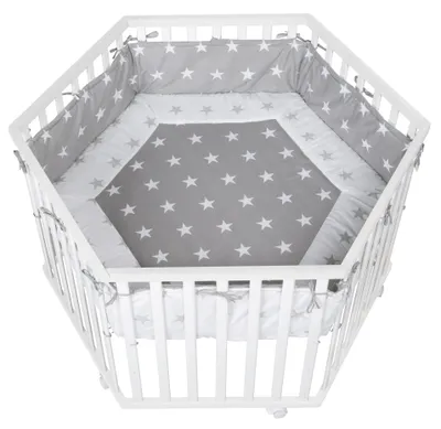 Produktbild von roba Laufgitter, 6-eckig, inkl. Schutzeinlage 'Little Stars' & Rollen, Holz weiß