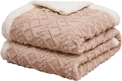 Zdjęcie produktu dla Koc z sherpy 150x200 cm, khaki, koc polarowy, jako koc na sofa