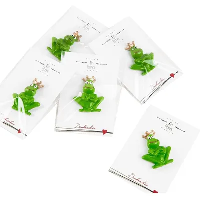Produktbild von 10 kleine give aways - grüne Frösche mit Krone & weiß schwarze Kärtchen Ein kleines Dankeschön5 Stück