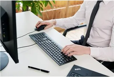 Produktbild von Lenovo 4X30L79925, Volle Größe (100%), Kabelgebunden, USB, QWERTY, Schwarz, Maus enthalten
