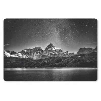 Produktbild von MuchoWow® Schreibtischunterlage Sternenhimmel - Berg - Nacht 60x40 cm - XXL Mauspad - Großes Mauspad