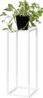 Produktbild von LAMO Manufaktur Blumenständer Weiß aus Metall 68 cm | Pflanzensäule für Innenräume - Wohnzimmer, Schlafzimmer | Hoher Blumenständer zur Hochzeit, Sockel für Skulpturen und Deko, Pflanzen Metallständer