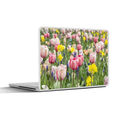 Produktbild von MuchoWow® Laptop Aufkleber Sticker Cover Tulpengarten 40x30 cm - Laptop Dekoration - Selbstklebend