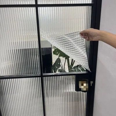 Obrázek produktu pro Fólie na prosklené plochy, matná, s rýhováním, vhodná do koupelny a do domácnosti, ochrana před sluncem, délka 5 m, šířka 30 cm, typ 1