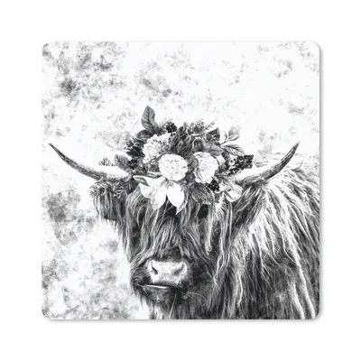 Produktbild von MuchoWow® Mauspad Mousepad Schottischer Highlander - Blumen - Schwarz - Weiß 20x20 cm - Mousepads - Maus Mat - Pad - Mausunterlage - Desk Mat - Bureauartikeln