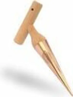 Produktbild von "OJ" Pflanzdorn SVAROG | 29 cm Kupferdorn mit Holzgriff