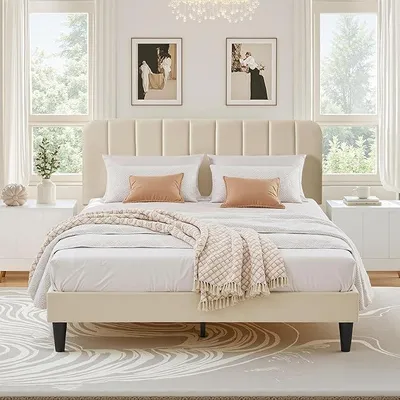 Produktbild von Polsterbett 140 x 200 cm, Doppelbett mit Höhenverstellbarem Kopfteil, Samtbezug und Stabiler Lattenrost, Geräuschfrei, Einfache Montage, für Schlafzimmer und Gästezimmer, Beige