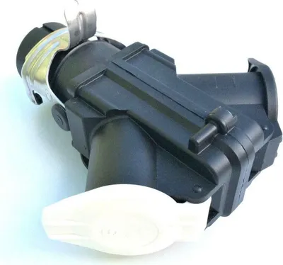 Produktbild von Matel Service LKW Adapter Kurzadapter 24V 15-polig und 2X 7-polige Steckdose Stecker