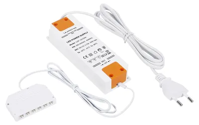 Produktbild von SOTECH LED Trafo 12 V / 33 W mit 6-fach Verteiler – 220–240 V Eingangsspannung, Netzgerät Transformator