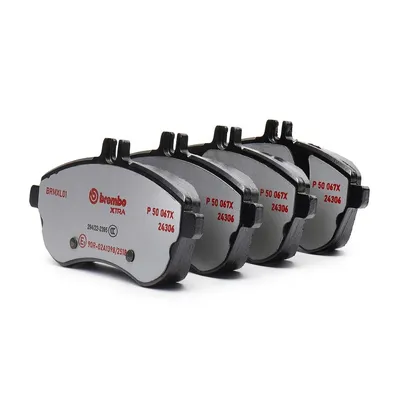 Produktbild von BREMBO P 50 067X Bremsbeläge Satz Vorne passend für MERCEDES-BENZ C-Klasse Limousine (W204) C-Klasse T-modell (S204) E-Klasse Limousine (W212)