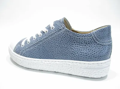 Produktbild von Blauer Damen Sneaker mit Schnürung, runder Spitze und kontrastierender weißer Gummisohle