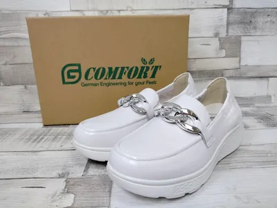 Produktbild von Comfort Damen Slipper weiß mit Kettenverzierung und dickerer Laufsohle 41