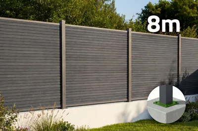 Produktbild von 8 m hoher PRIEL-Verbundzaun in Holzoptik, 150 cm hoch, auf grauen Bodenplatten