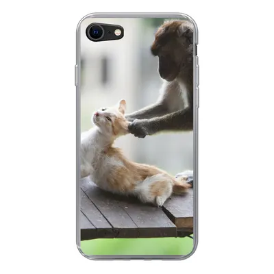 Produktbild von MuchoWow® Handyhülle Schutzhülle Hülle für iPhone 8 Katze - Affe - Holz Silikon Softcase Handy Hülle - Schutzhaube