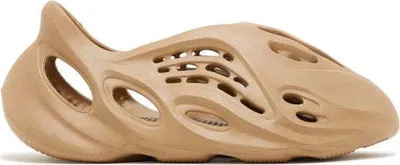 Produktbild von Yeezy Foam RNNR Clay Taupe - EU: 46