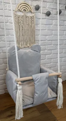 Produktbild von Süße Kinderschaukel  für Kinderzimmer Babyschaukel mit Spielzeug Schaukelsitz Schaukel Holz Stoff Schaukelsitz  Hängesessel  Geschenk Kinderzimmer Draußen Drinnen Süß Teddy Bear