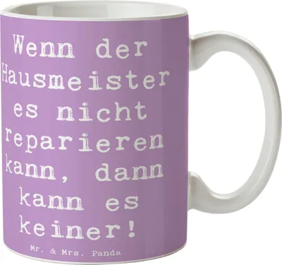 Produktbild von Mr. & Mrs. Panda Kaffeebecher Spruch Hausmeister Hilfe - Lavendeltraum - Geschenk, Hauswart, Teetasse, Beruf, Tasse, Trinkbecher, Becher, Berufe, Kaffeetasse, Bewohner