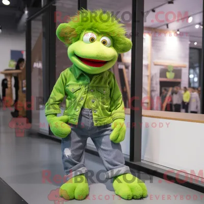 Produktbild von Limettengrüner REDBROKOLY Affe Maskottchen Kostüm Charakter gekleidet mit einer Jeans und Schnürsenkeln