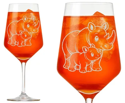 Produktbild von Weinglas Nashorn Gravur Baby 350ml spülmaschinenfest für Geselligkeit und Tischdeko