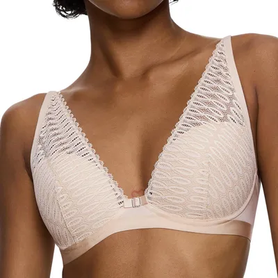Immagine prodotto di Reggiseno Triumph Aura Spotlight con coppa WP Con scollatura profonda, dettagli in pizzo sexy, look seducente e femminile