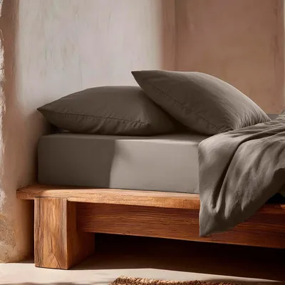 Imagen del producto de Sábana bajera ajustada GAMUSI – 180 x 200 x 30 cm – Gris oscuro – 100% algodón (144 hilos) – Ajuste elástico