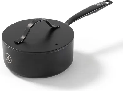 Image de Casserole avec couvercle Essential
