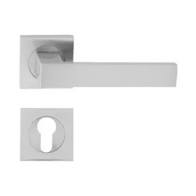 Produktbild von DOMINO Türgriff Drückergarnitur PZ - Profilzylinder Set | mit quadratischen PZ Rosetten| Türklinke für Zimmertür, Bürotür, Kellertür & Innentür| Türbeschläge aus Aluminium| Chrom Glänzend  | QUBIK-QR M6
