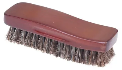 Image de Brosse à chaussures en bois avec des poils de cheval