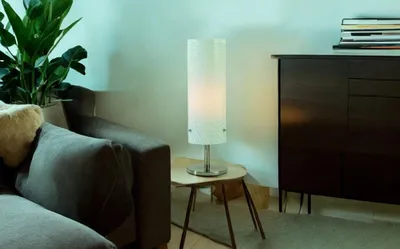 Produktbild von Tischleuchte Leander Nachttischlampe Nickel Glas weiß