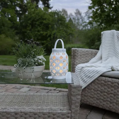 Produktbild von LED Laterne 'Flame' - LED mit bewegtem Feuereffekt - H: 23cm, D: 15cm - Timer - weiß